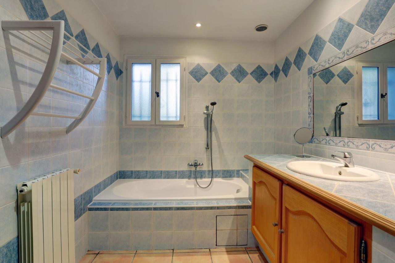 Villa De Charme, 8 Pers, Climatisee, Piscine Chauffee, Calme Garanti Roquebrune-sur Argens Exteriör bild